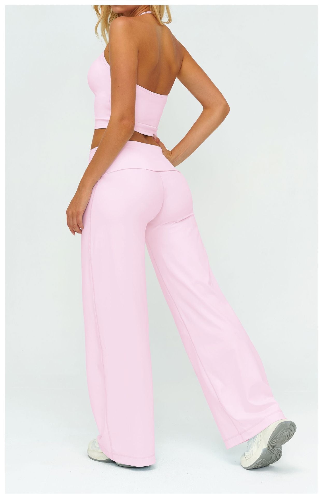 Sculpt Halter Crop Top